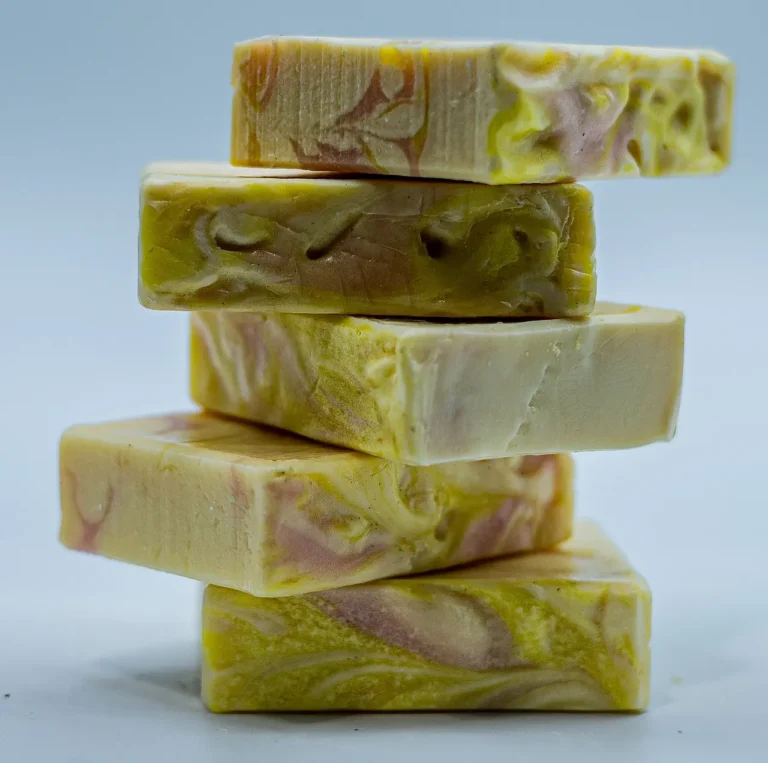 Grapefruit Lily Goat Milk Bar Soap