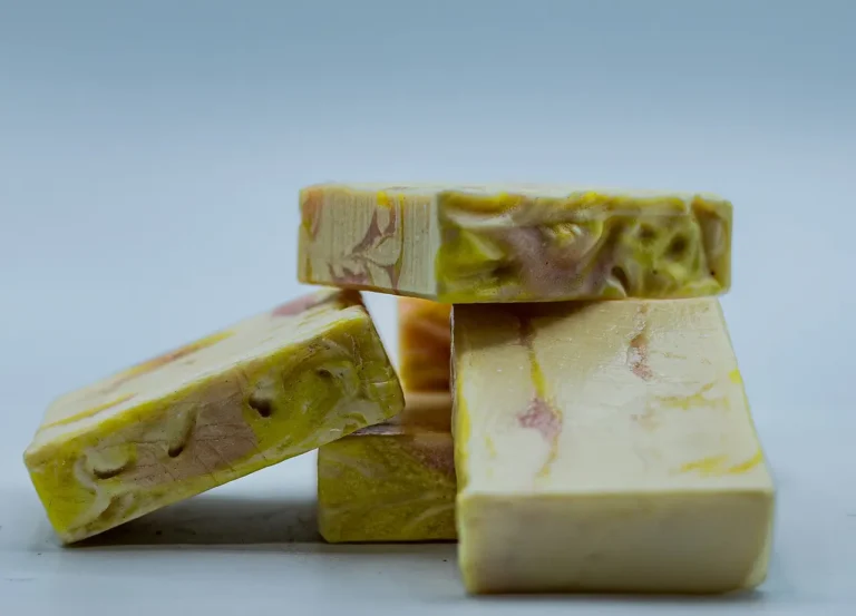 Grapefruit Lily Goat Milk Bar Soap