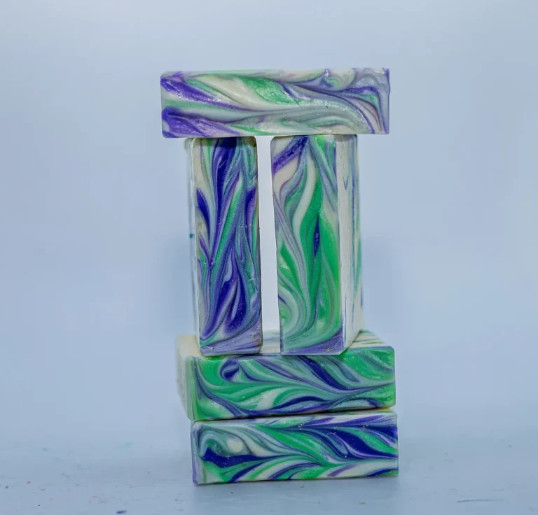 Wild Heather and Thyme Goat Milk Bar Soap